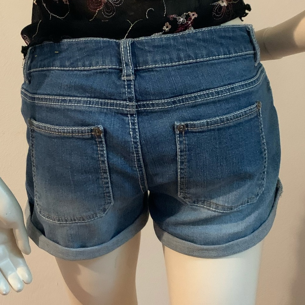 Mossimo Button fly shorts - Picture 3 of 4